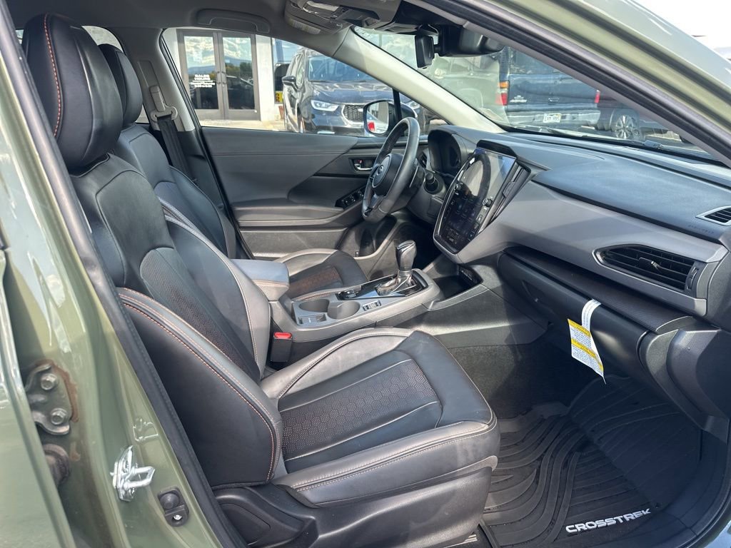 Used 2025 Subaru Crosstrek 2.5i Limited w/ Crosstrek Mirror Package image 11