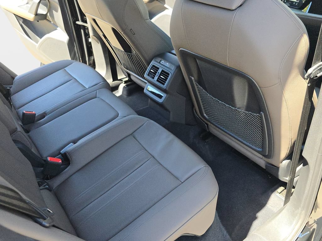 Used 2025 Audi Q5 Premium Plus w/ Premium Plus AWD/4WD image 11