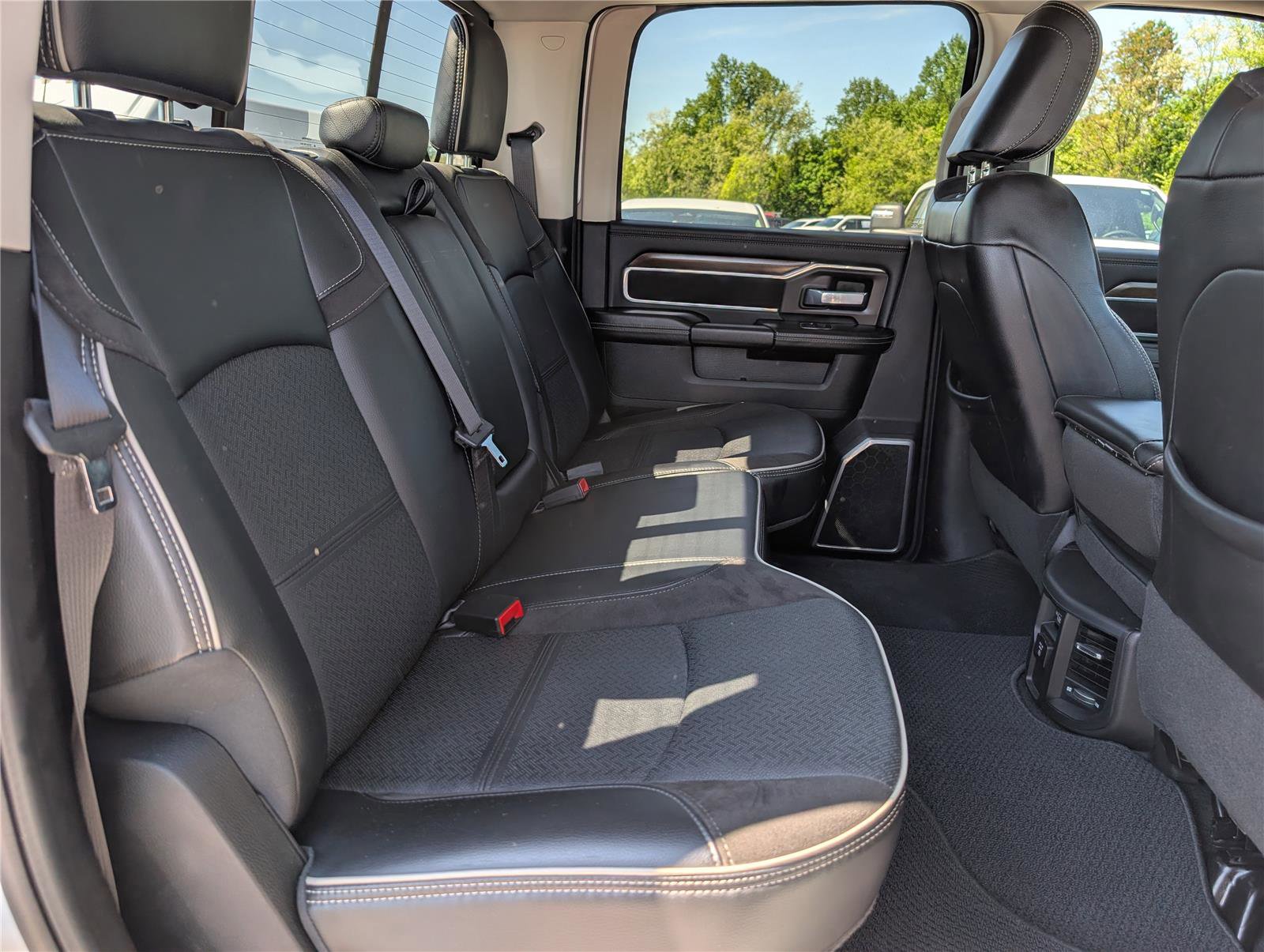 Used 2024 RAM 2500 Laramie AWD/4WD image 14