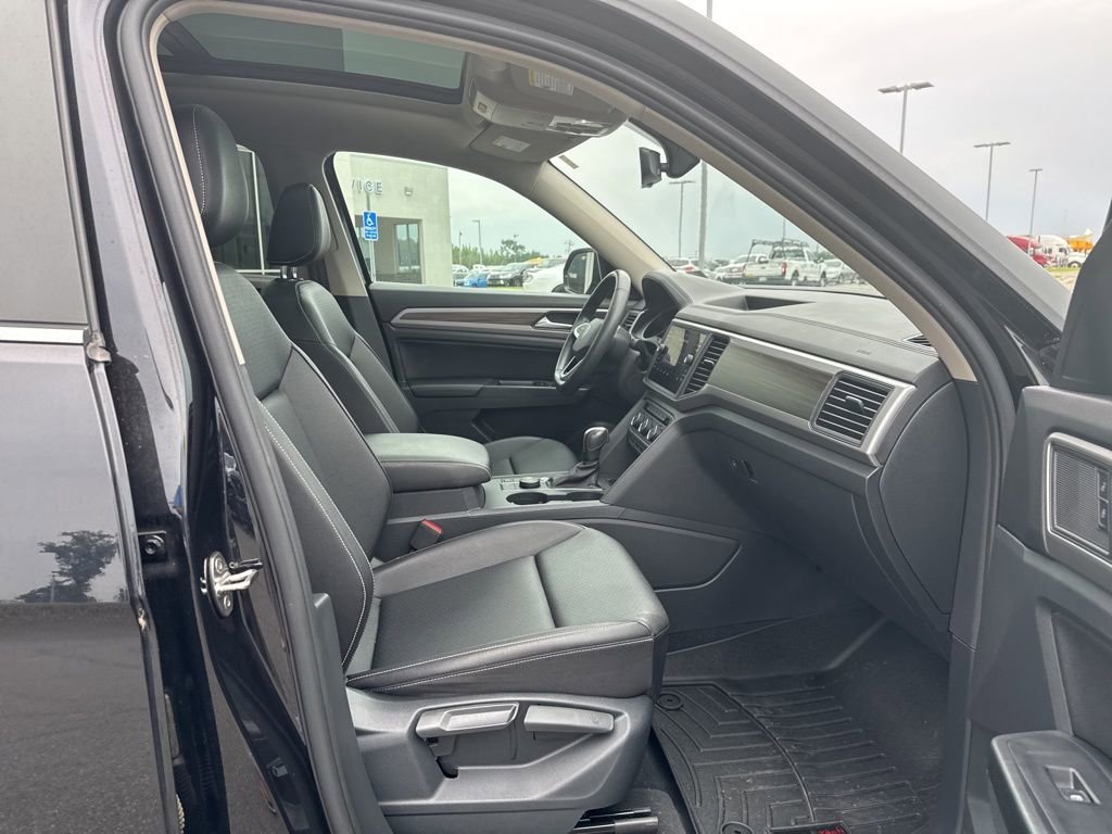 Used 2021 Volkswagen Atlas SE image 22