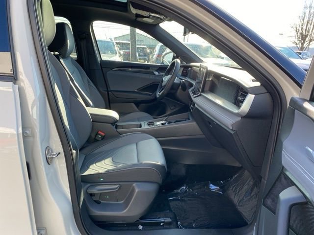 New 2026 Volkswagen Tiguan SE R-Line image 44