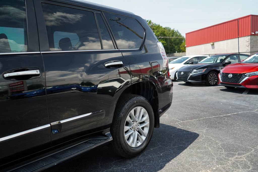 Used 2017 Lexus GX 460 Premium AWD/4WD image 23