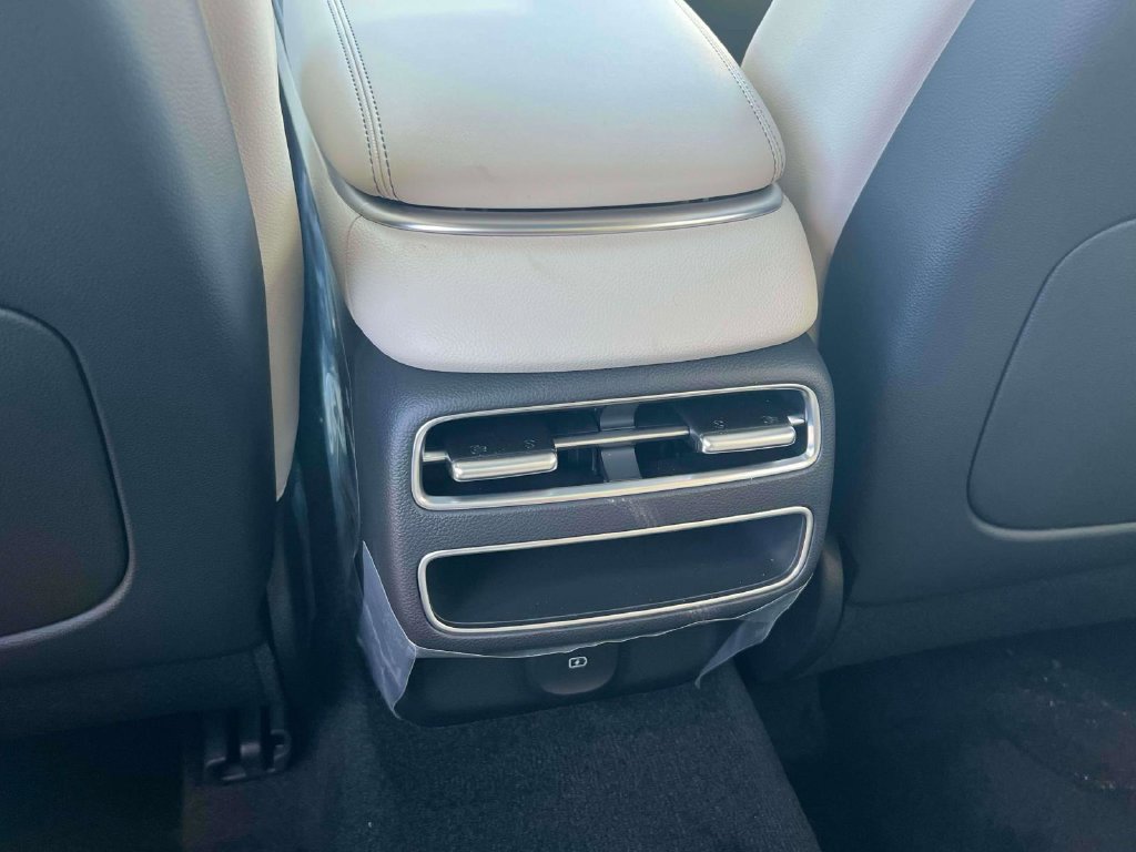 New 2027 Genesis GV70 2.5T Advanced AWD/4WD image 11
