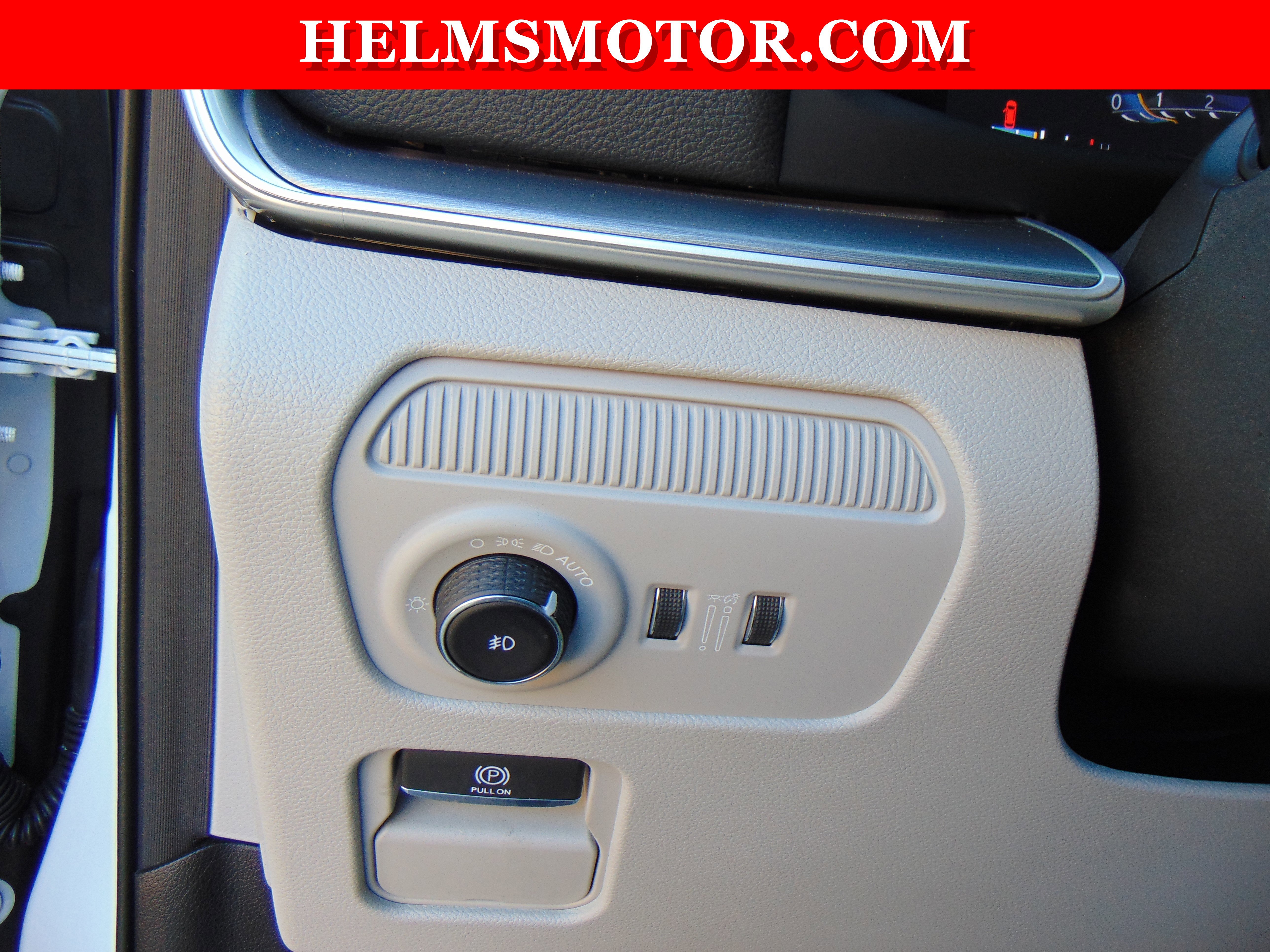 Certified 2025 Jeep Wagoneer 4DR 4WD image 24