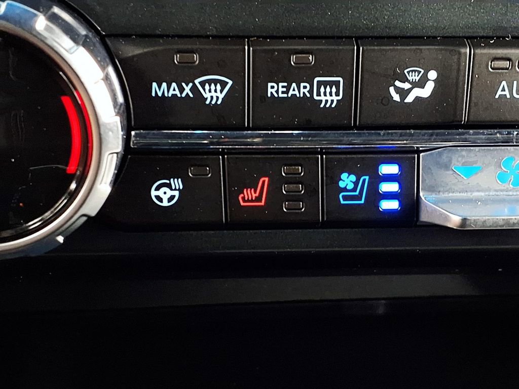 Used 2025 Ford F150 Raptor image 13