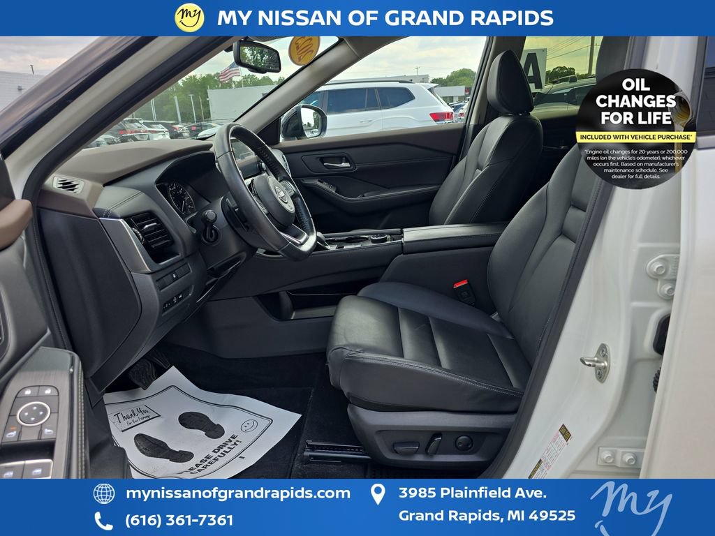Used 2023 Nissan Rogue SL AWD/4WD image 10