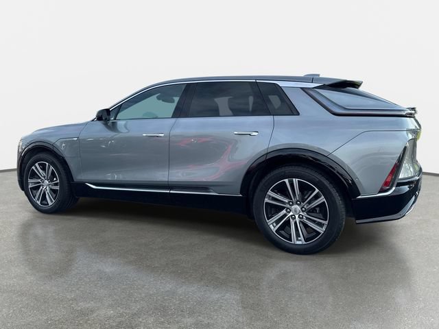 Certified 2024 Cadillac Lyriq Luxury w/ LPO, Floor Liner Package AWD/4WD image 3