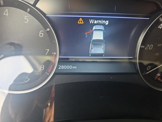 Used 2024 Nissan Frontier SV w/ Technology Package AWD/4WD image 11