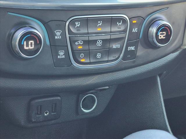 Used 2022 Chevrolet Traverse LS FWD image 14