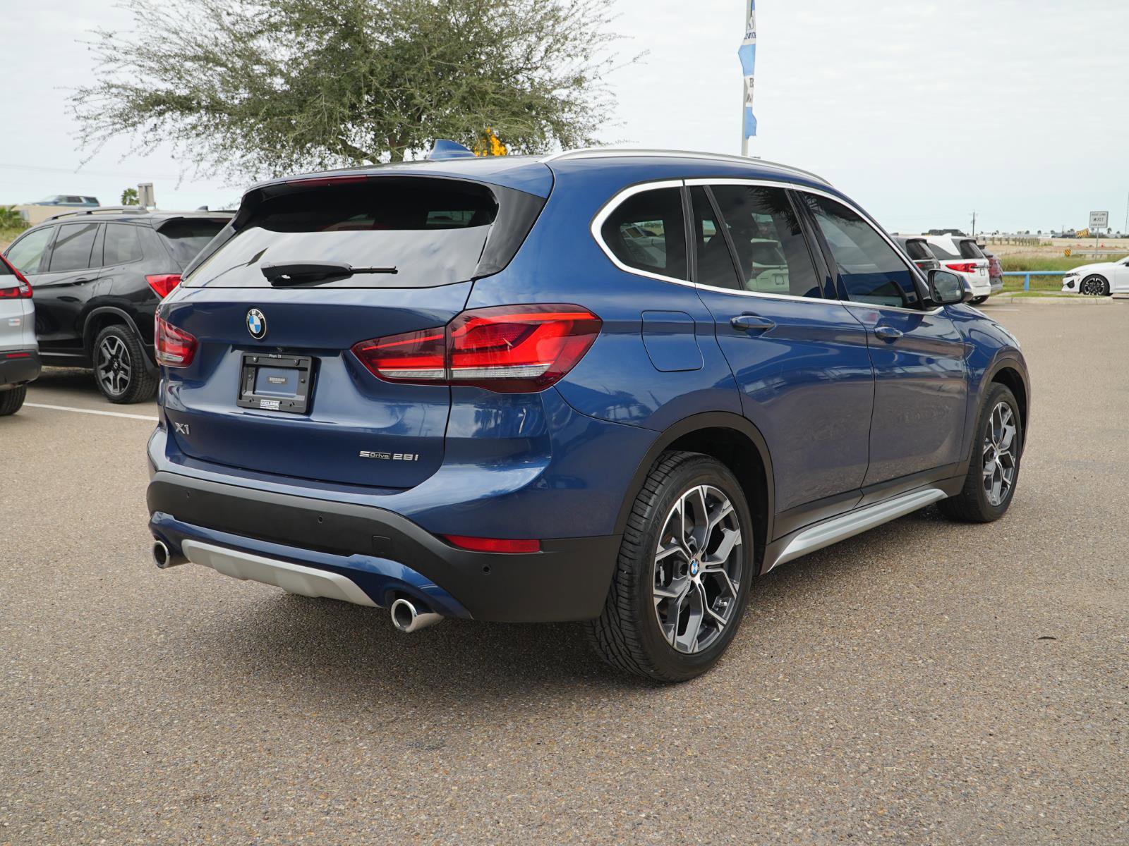 Used 2021 BMW X1 sDrive28i w/ Premium Package image 5