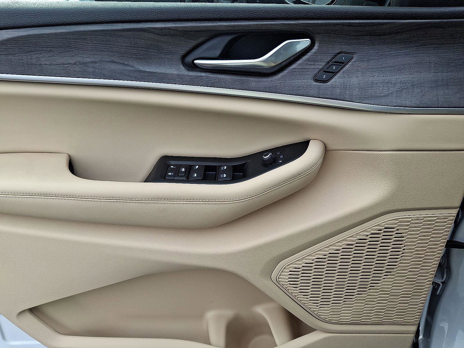 New 2025 Jeep Grand Cherokee L Limited image 9