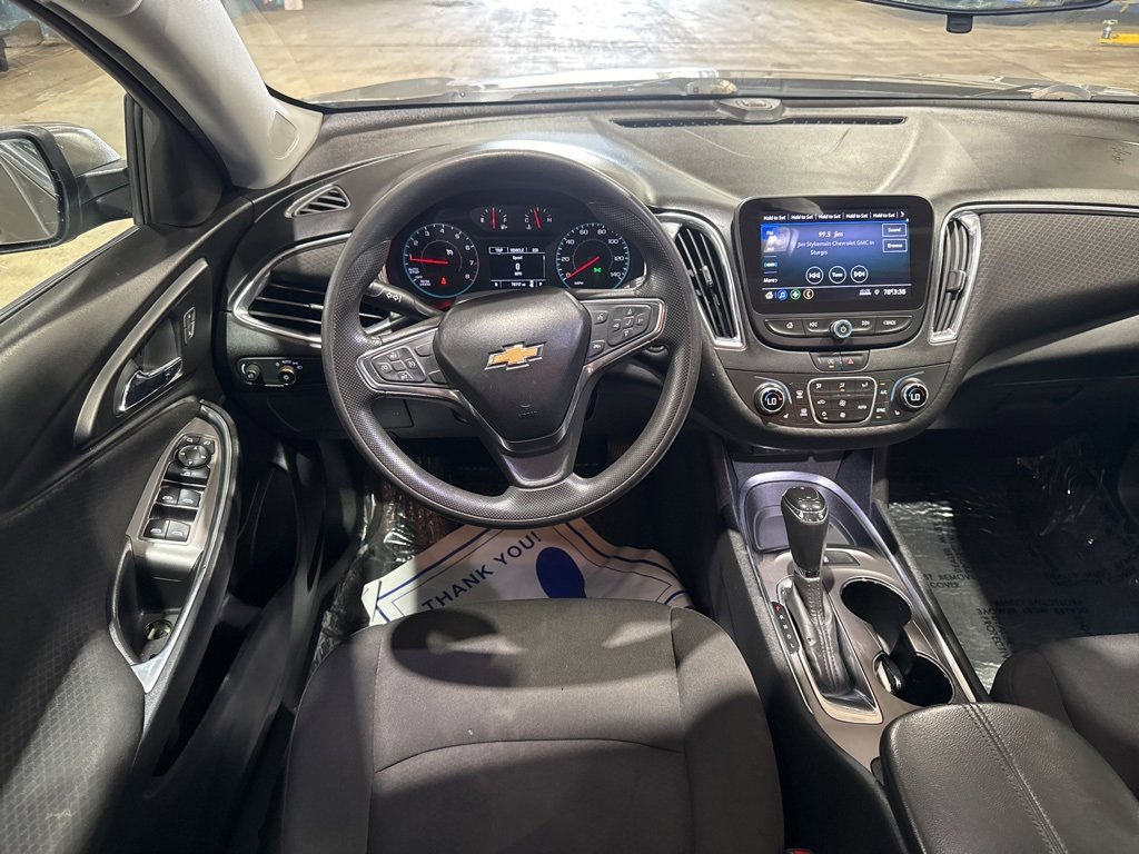 Used 2020 Chevrolet Malibu LT image 20