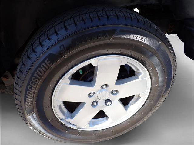 Used 2012 Jeep Wrangler Sahara w/ Connectivity Group AWD/4WD image 8