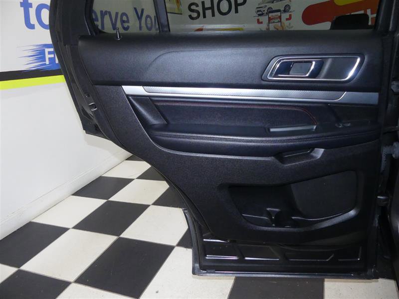 Used 2018 Ford Explorer Sport w/ Equipment Group 401A image 31