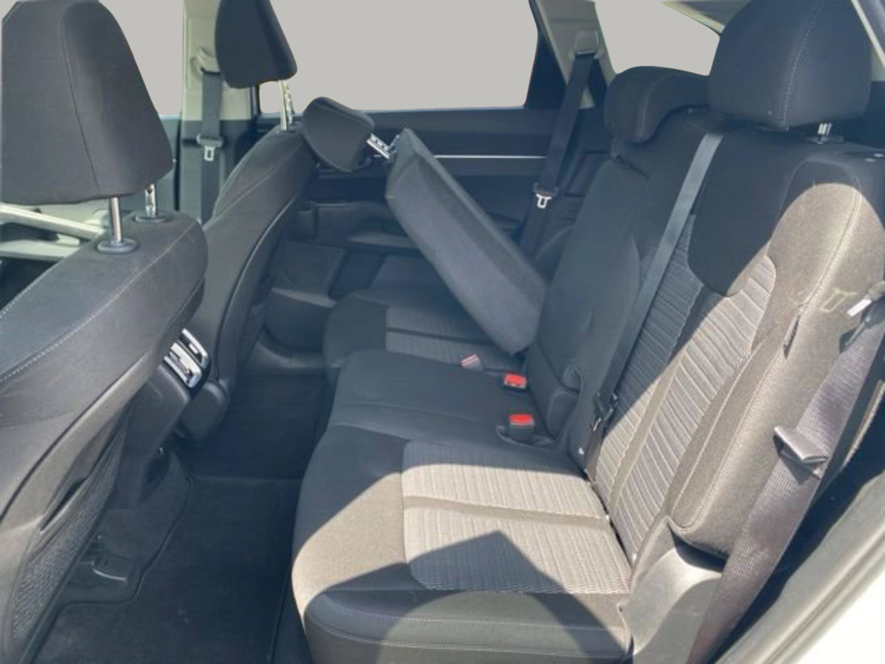 Used 2026 Kia Sorento LX FWD image 24