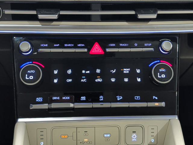 Used 2025 Hyundai Santa Fe Calligraphy AWD/4WD image 18