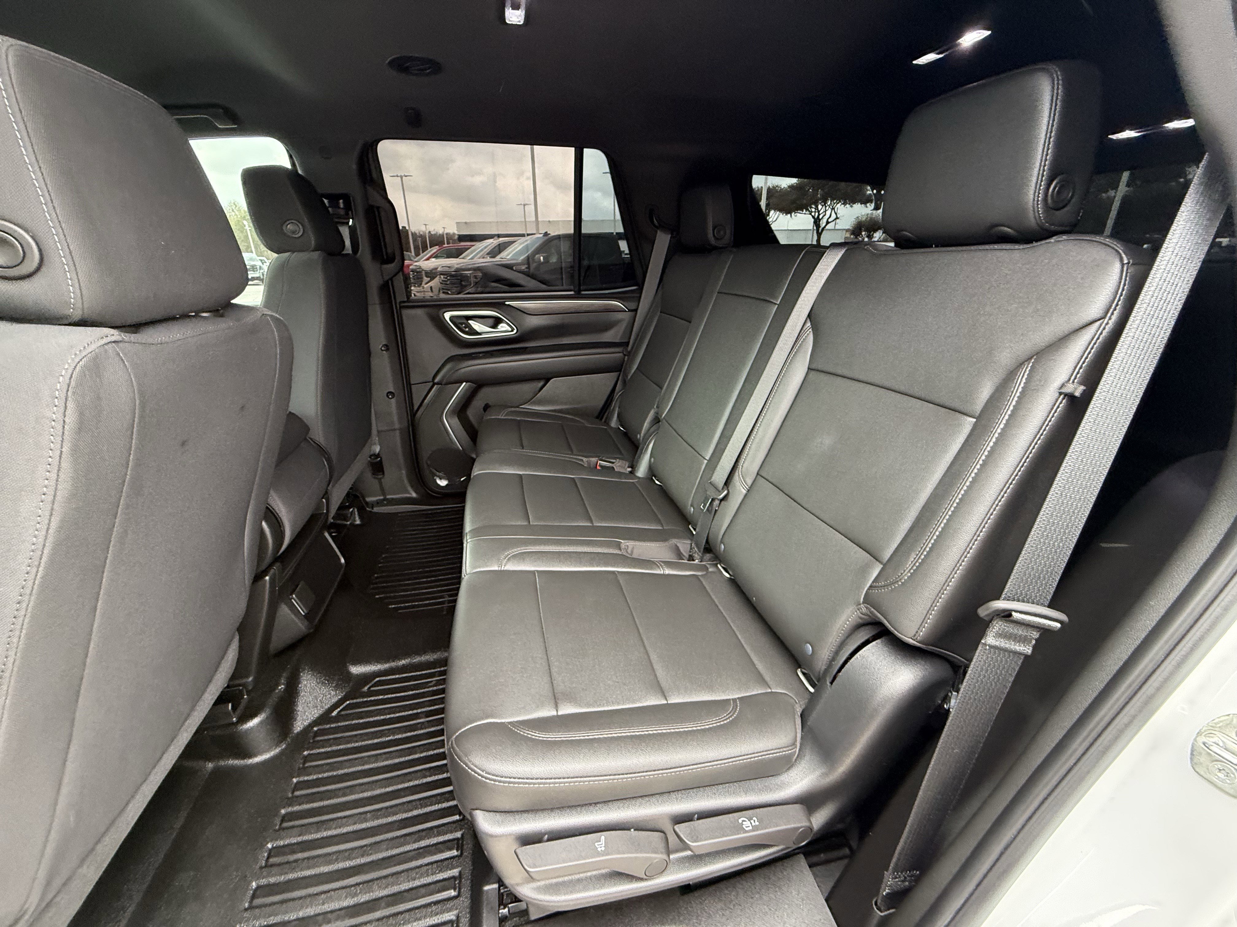 Used 2021 Chevrolet Tahoe 2WD w/ Remote Keyless Entry Package image 29