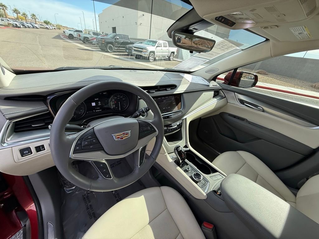 Used 2021 Cadillac XT5 Premium Luxury image 14