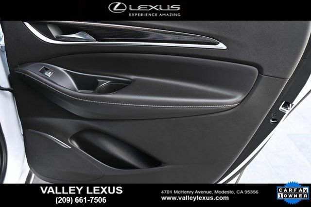 Used 2021 Buick Enclave Avenir w/ Avenir Technology Package image 18