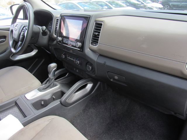 Certified 2022 Nissan Frontier SV RWD image 10
