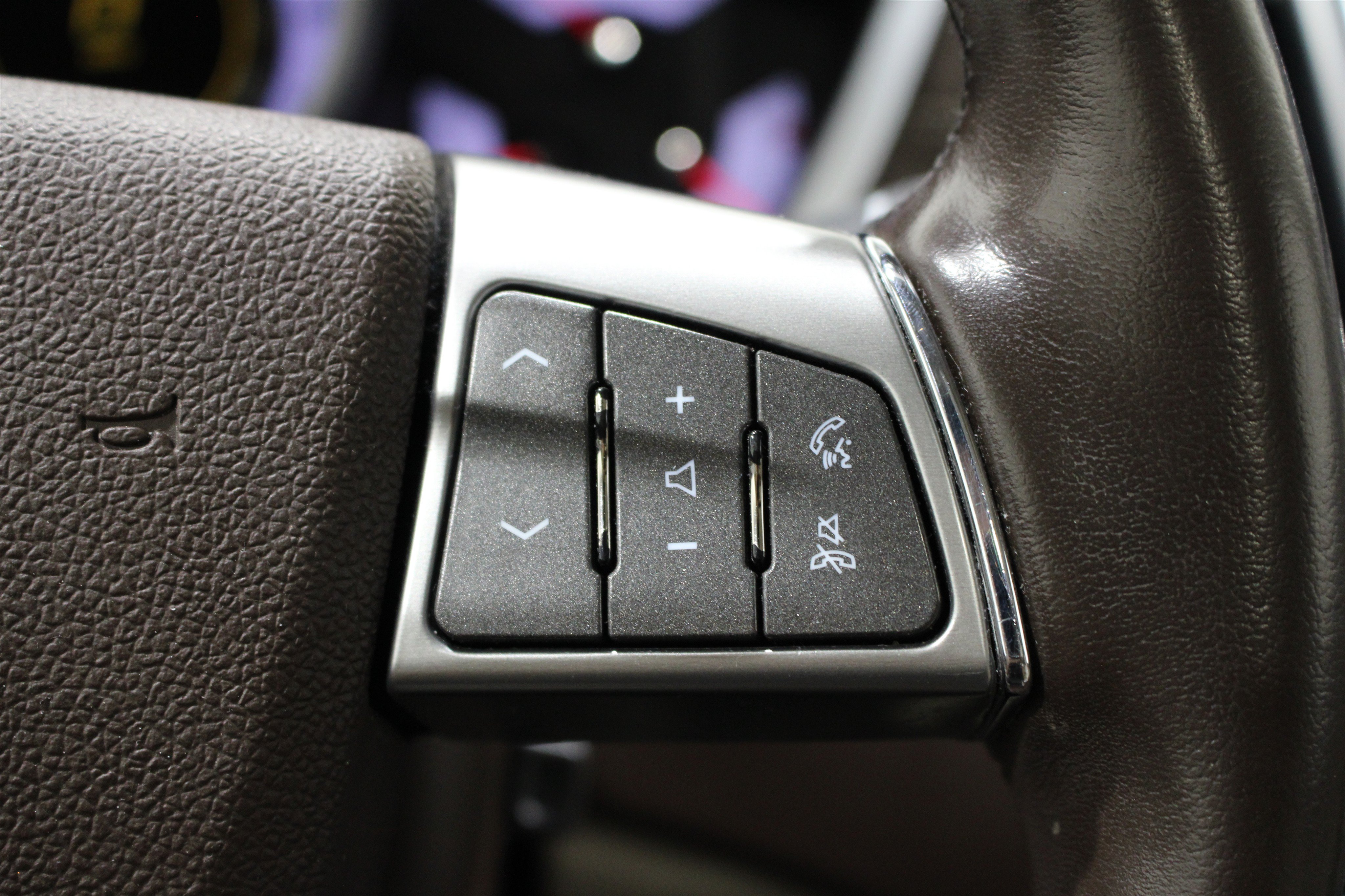Used 2012 Cadillac SRX Performance FWD image 14