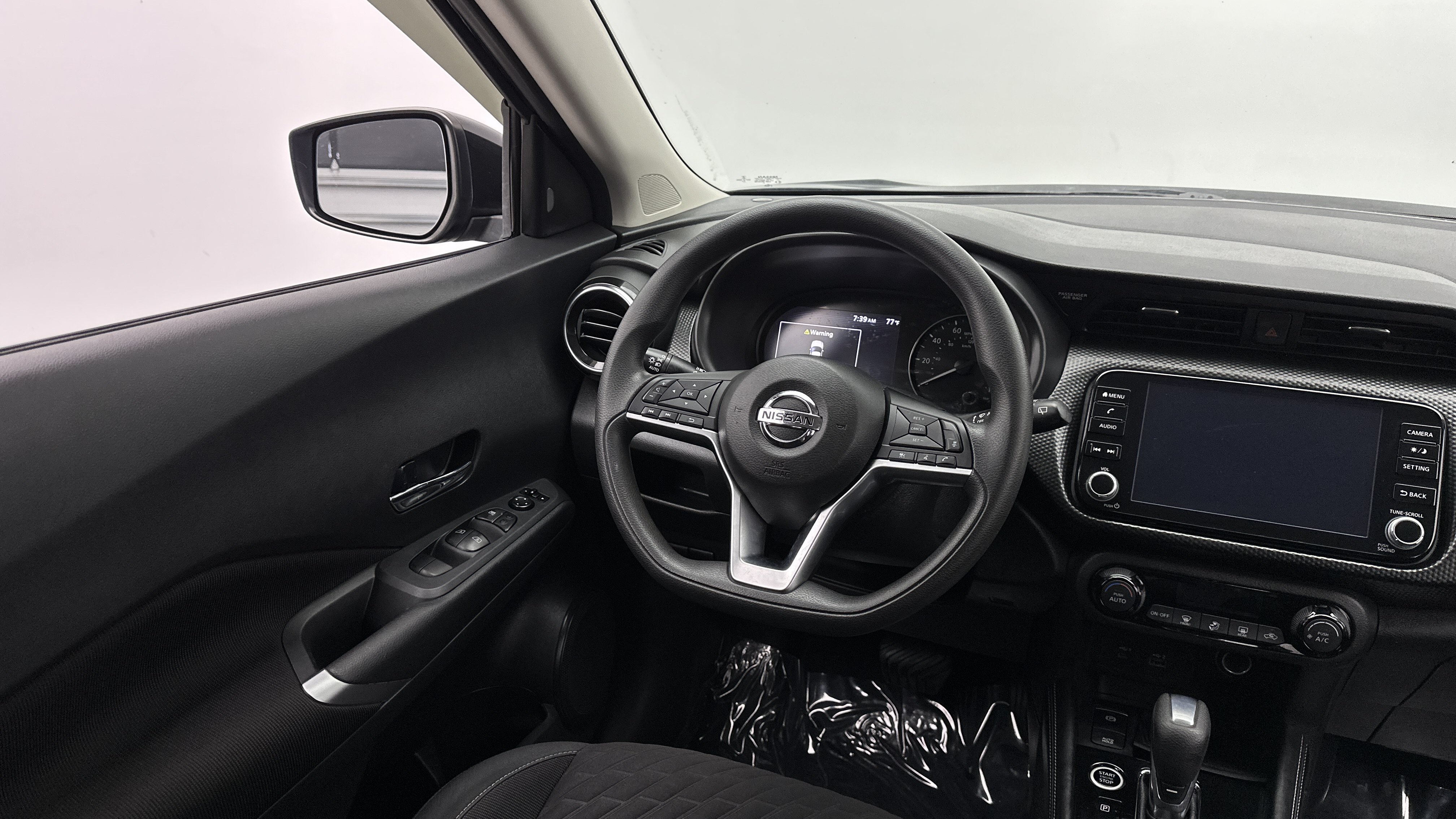 Used 2021 Nissan Kicks SV FWD image 29