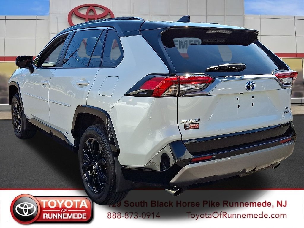 Certified 2024 Toyota RAV4 XSE w/ Advanced Technology Package AWD/4WD image 4