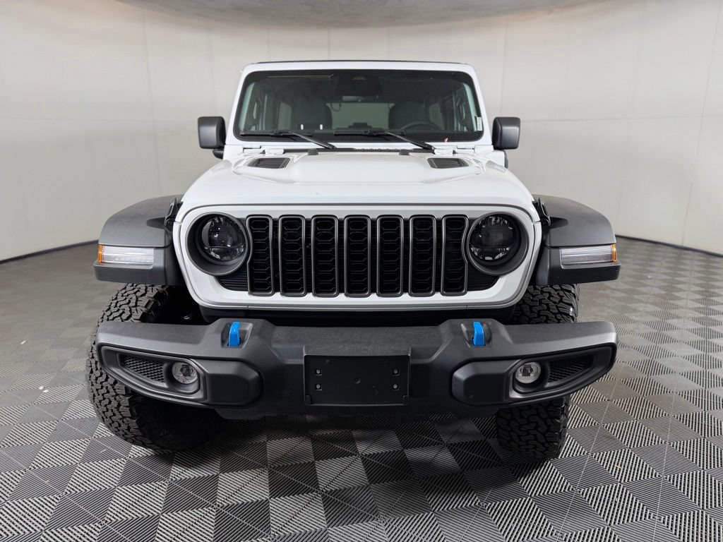 Certified 2025 Jeep Wrangler Unlimited Rubicon 4xe w/ Convenience Group AWD/4WD image 2