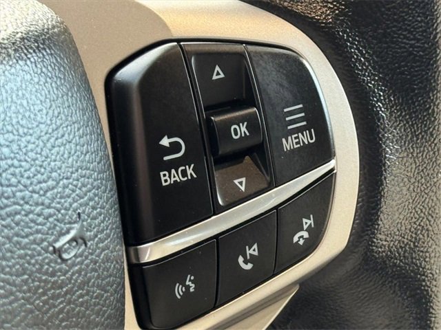 Used 2022 Ford Explorer XLT image 13