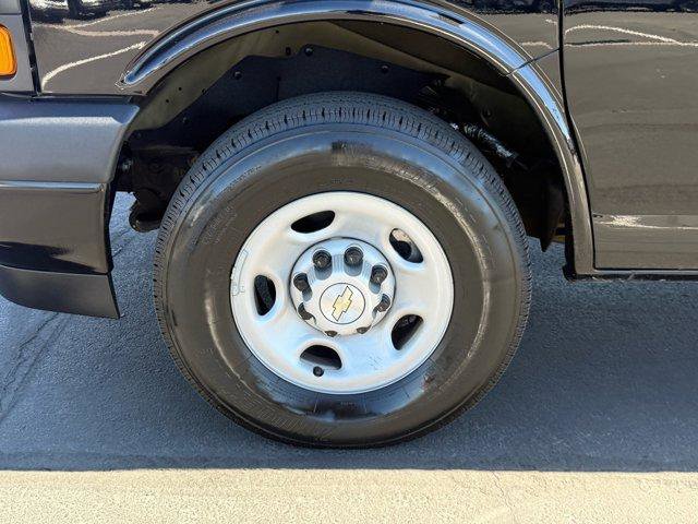 Used 2023 Chevrolet Express 3500 LS image 10