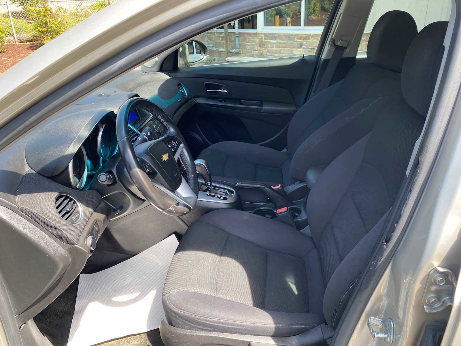 Used 2013 Chevrolet Cruze LT FWD image 9