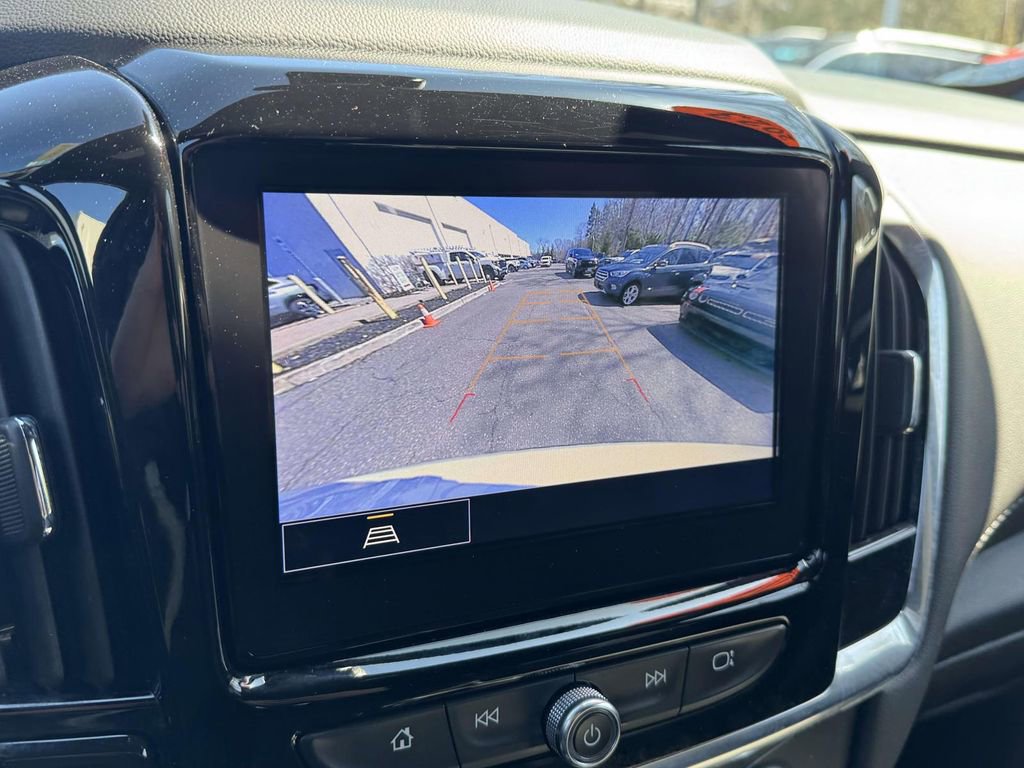 Used 2023 Chevrolet Traverse LT AWD/4WD image 23