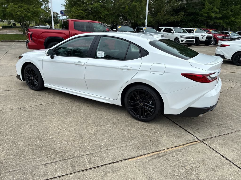 New 2026 Toyota Camry SE FWD image 3