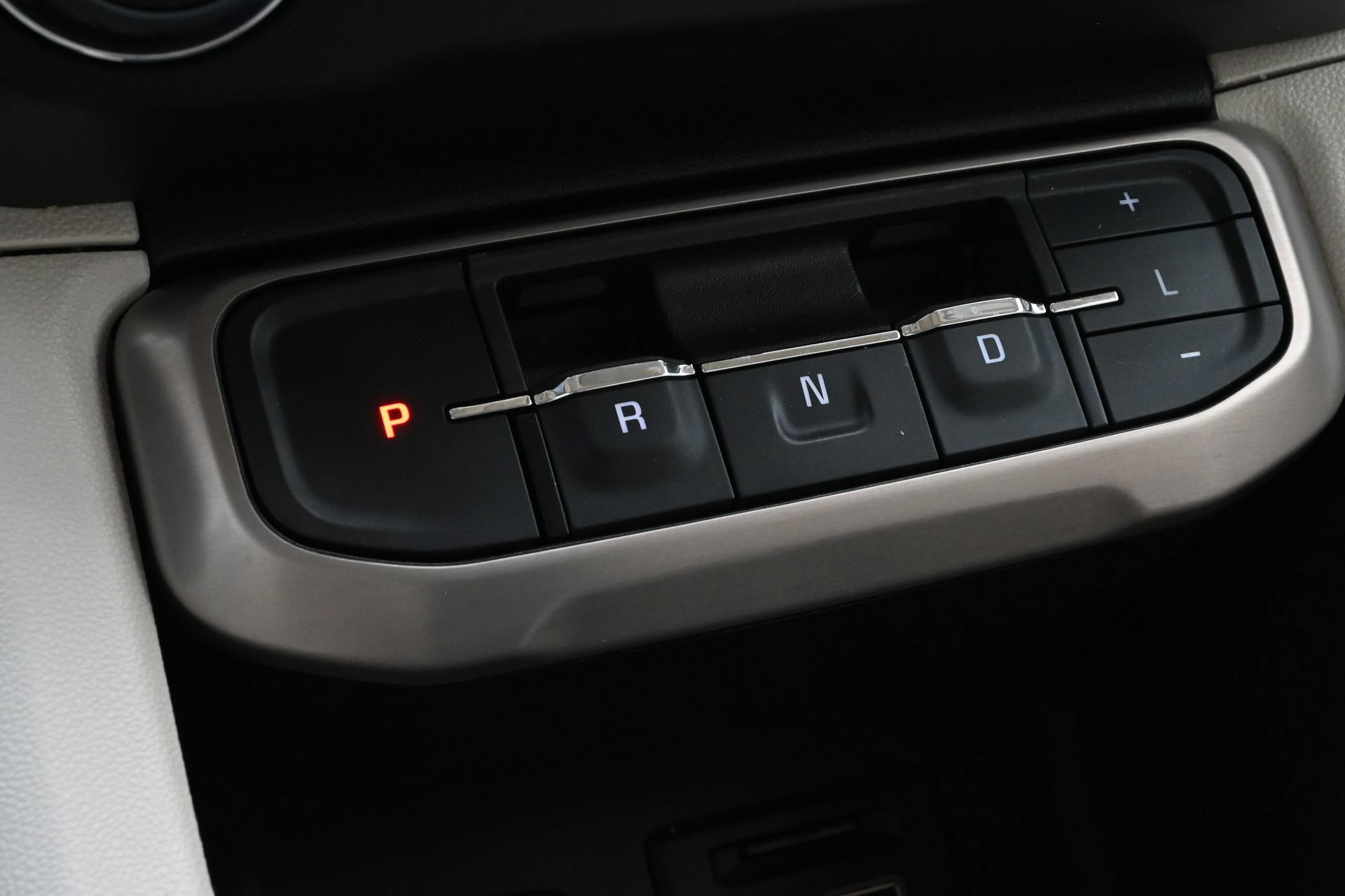 Used 2023 GMC Acadia Denali AWD/4WD image 14