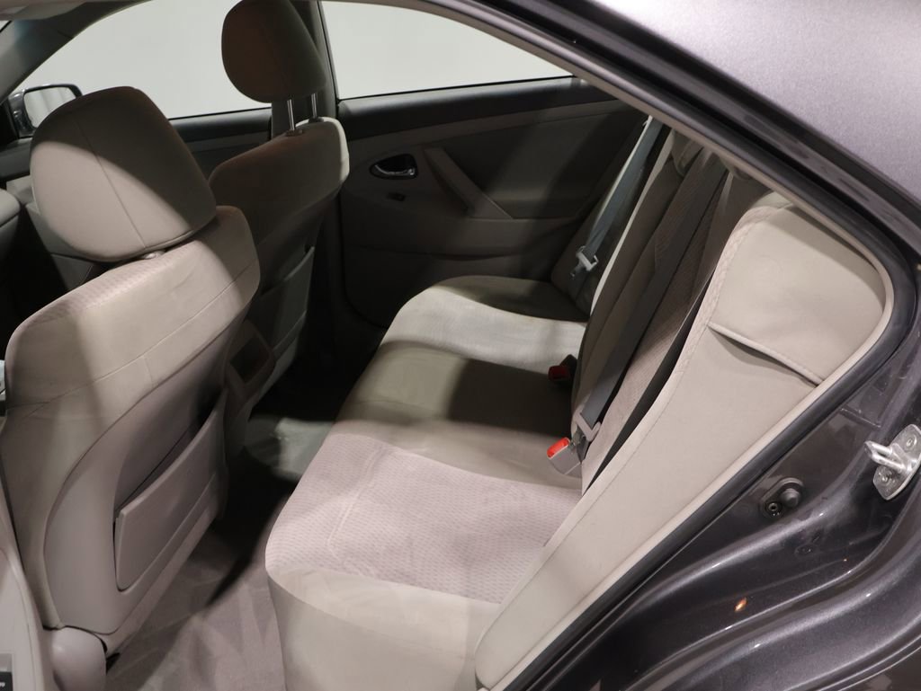 Used 2011 Toyota Camry LE w/ LE Extra-Value Pkg image 18