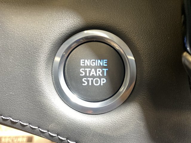 Used 2021 Toyota Highlander XLE AWD/4WD image 25