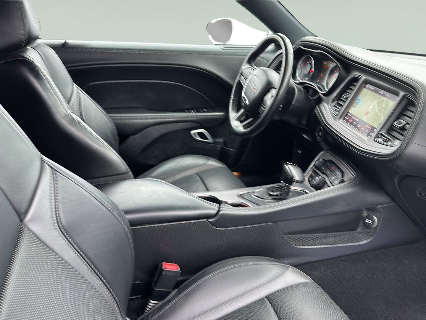 Used 2023 Dodge Challenger SXT w/ Plus Package image 18