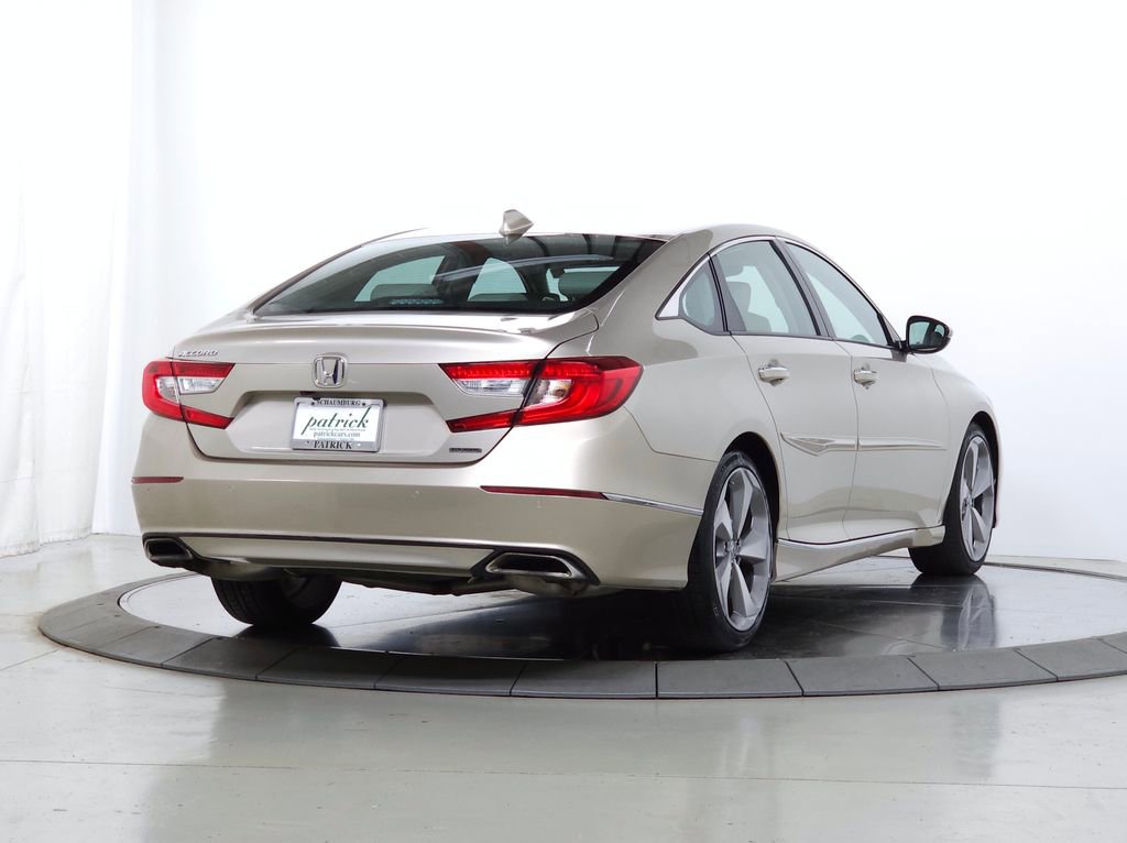 Used 2018 Honda Accord Touring image 10