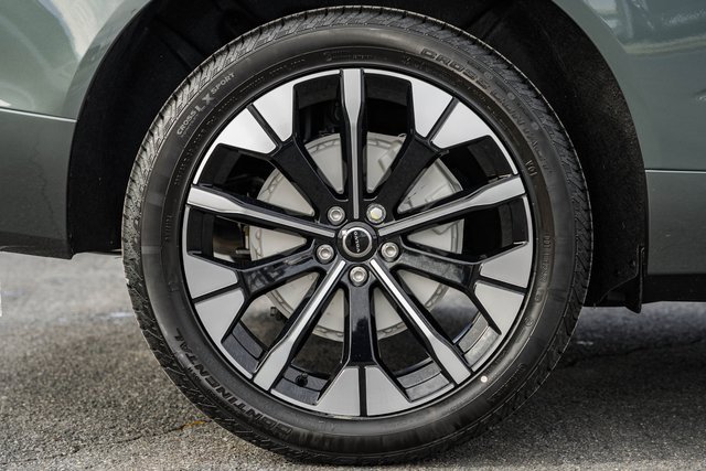 New 2026 Volvo XC60 B5 Plus w/ Protection Package Premier image 18