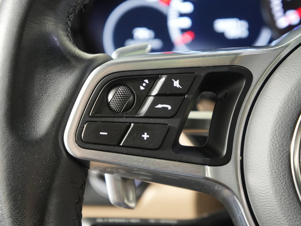 Certified 2023 Porsche Cayenne Platinum Edition AWD/4WD image 28
