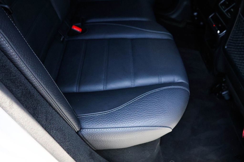 Used 2021 Mercedes-Benz GLE 450 4MATIC image 31