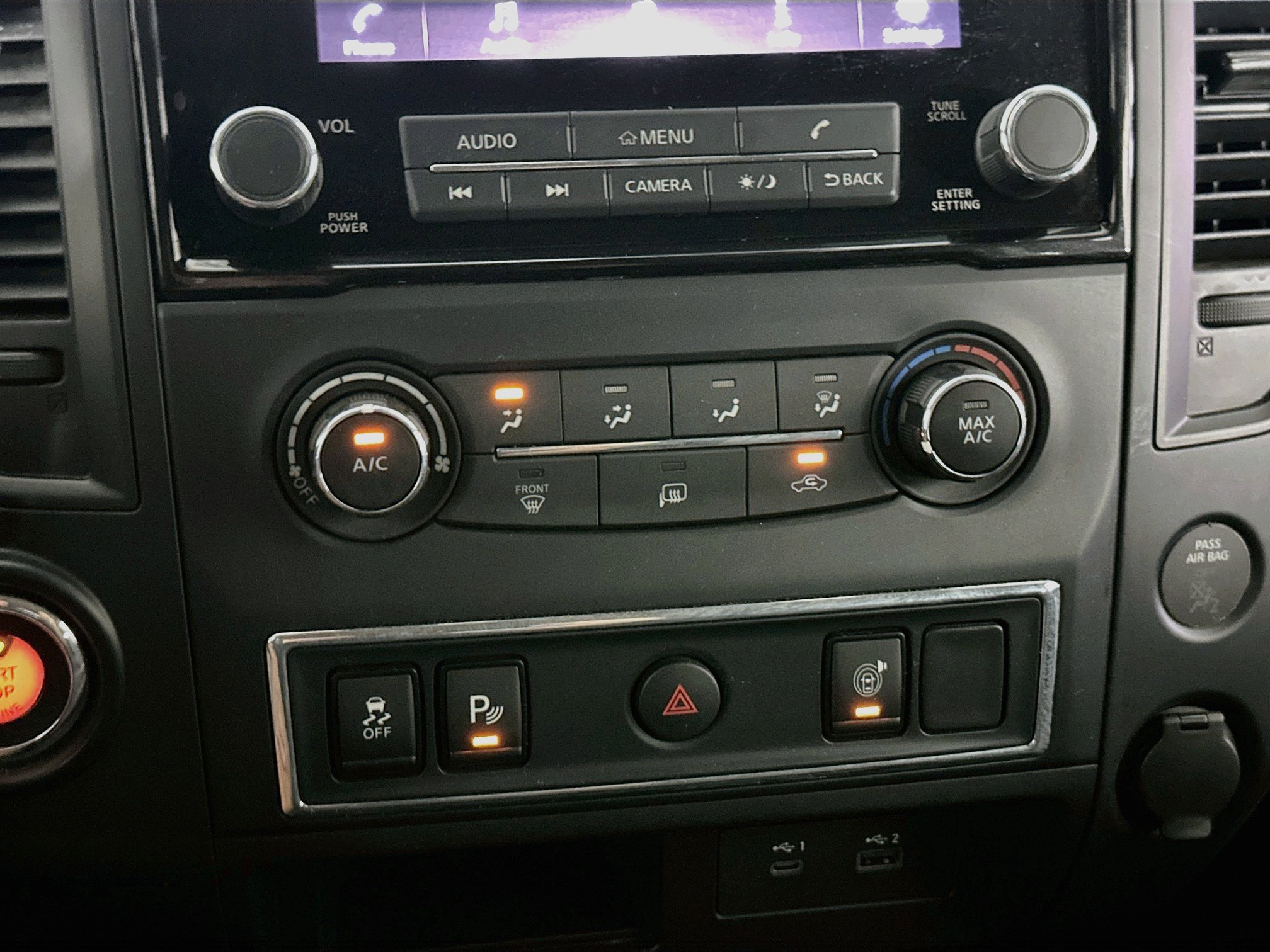 Used 2022 Nissan Titan SV w/ Accessory Utility Package RWD image 23