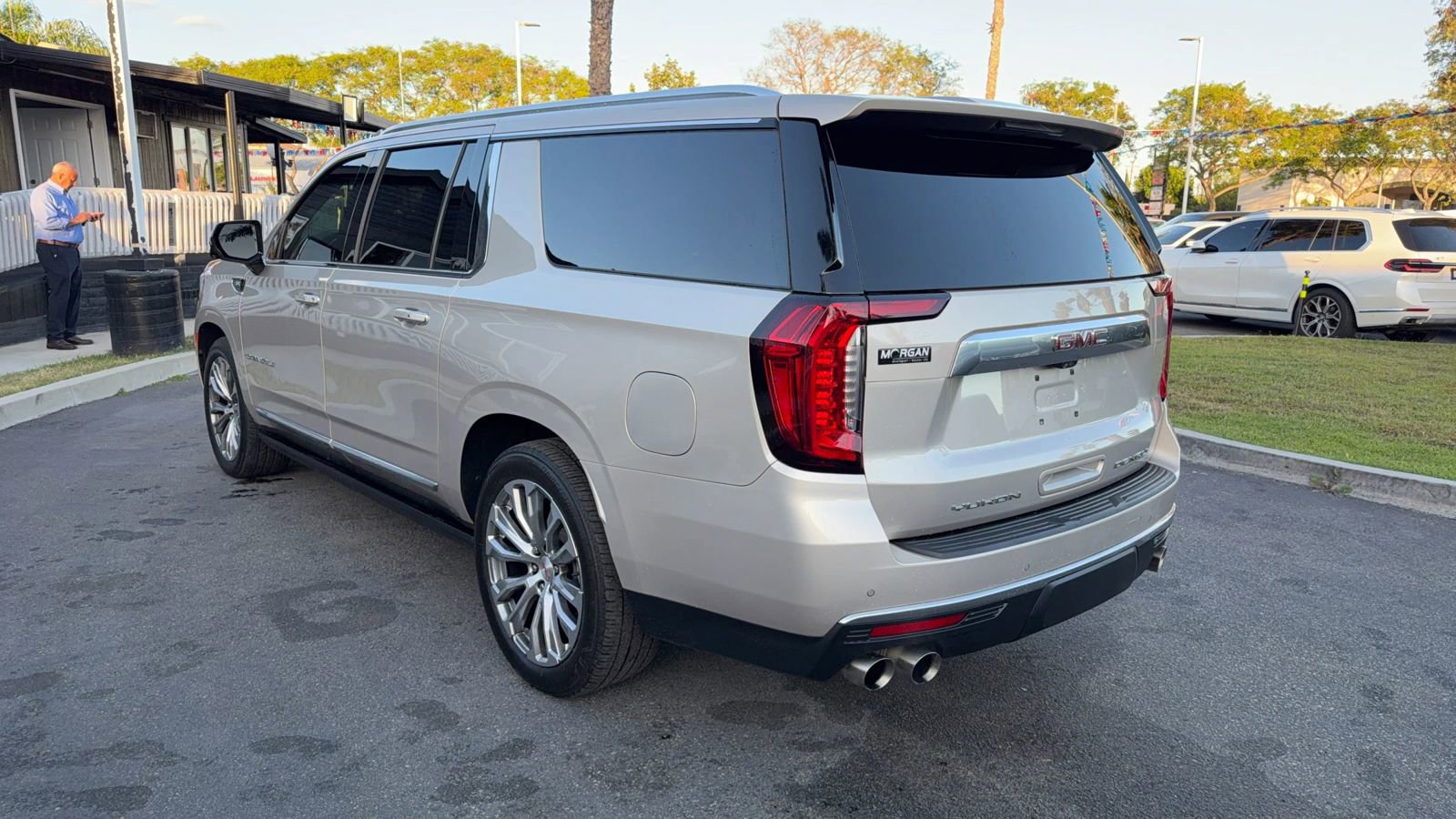 Used 2021 GMC Yukon XL Denali w/ Denali Ultimate Package image 6