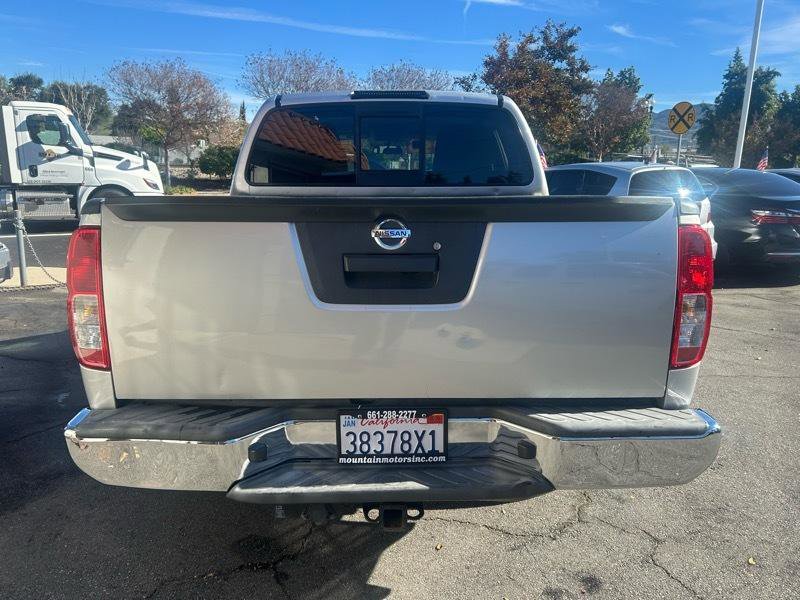 Used 2016 Nissan Frontier SV RWD image 4