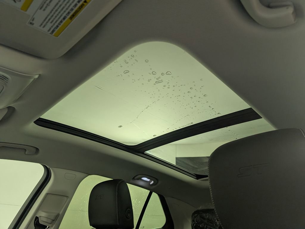 New 2025 Buick Envision Sport Touring image 25