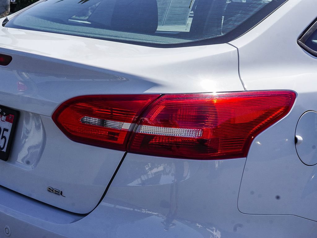 Used 2018 Ford Focus SEL FWD image 8