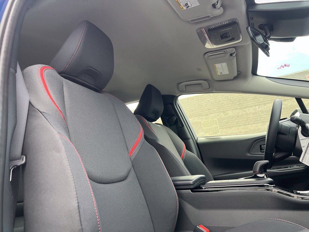 New 2027 Toyota Prius Plug-In Hybrid FWD image 17