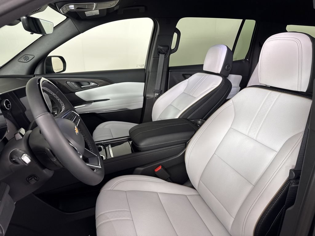 New 2026 Chevrolet Traverse High Country FWD image 17