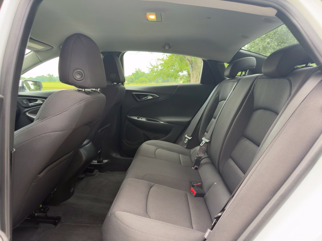 Used 2021 Chevrolet Malibu RS FWD image 23