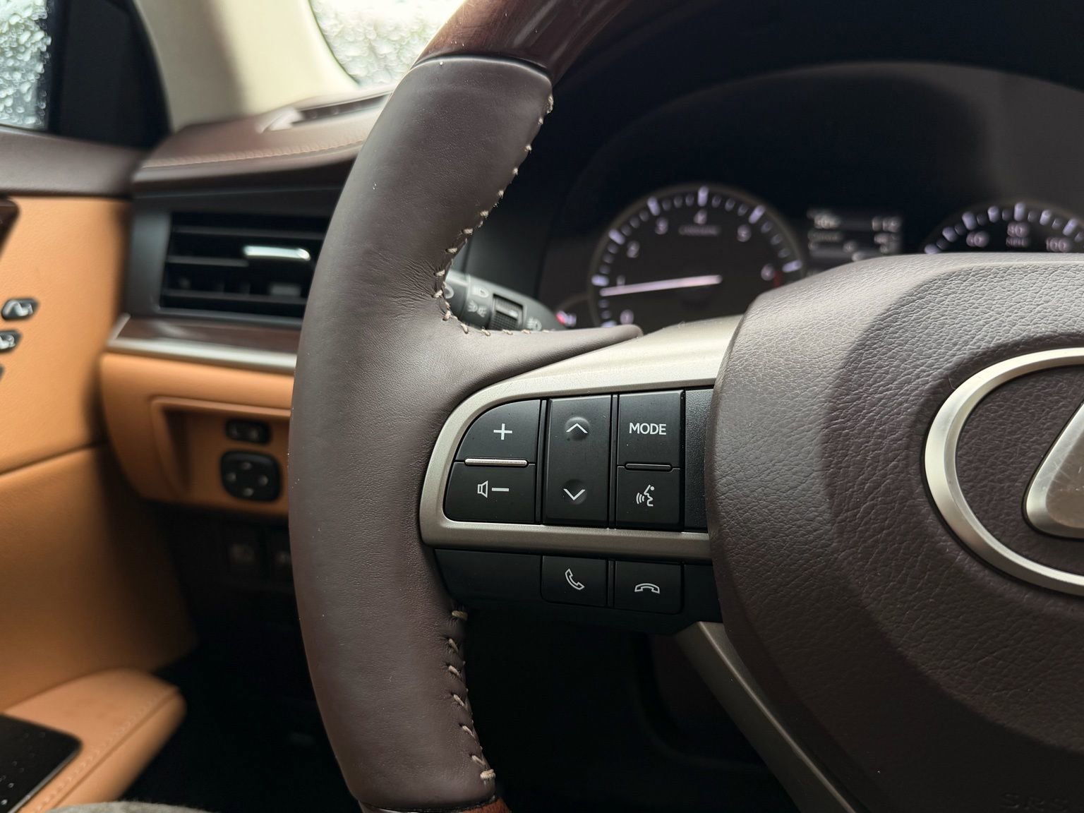 Used 2017 Lexus ES 350 w/ Premium Package image 29